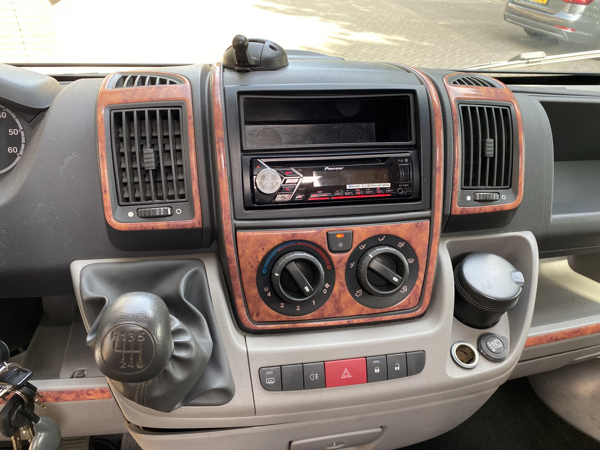 Hoofdafbeelding Pilote P730XLC