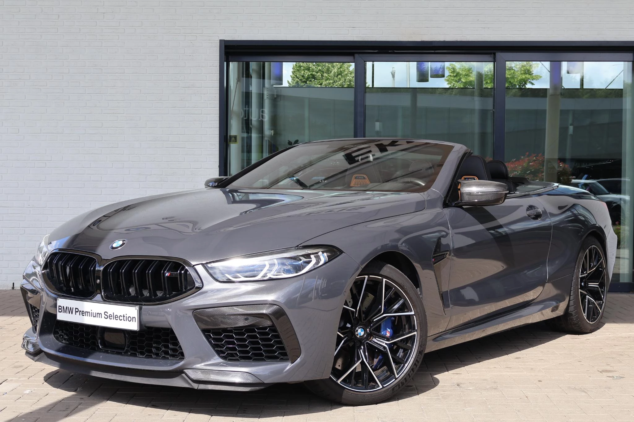 Hoofdafbeelding BMW M8