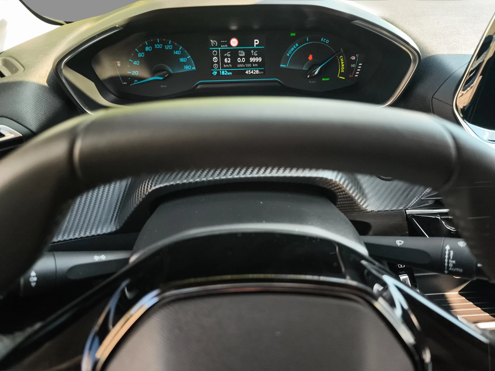 Hoofdafbeelding Peugeot e-208