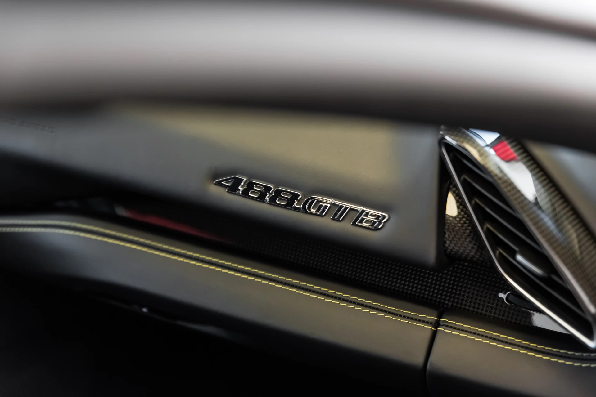 Hoofdafbeelding Ferrari 488