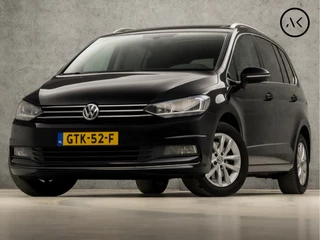 Hoofdafbeelding Volkswagen Touran Volkswagen Touran 1.4 TSI Highline 7 Persoons 150Pk Automaat (PANORAMADAK, GROOT NAVI, CLIMATE, STOELVERWARMING, TREKHAAK, ALCANTARA SPORTSTOELEN, CAMERA, GETINT GLAS, ADAPTIVE CRUISE, KEYLESS START, NIEUWE APK, NIEUWSTAAT)