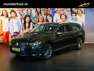 Hoofdafbeelding Volkswagen Passat Volkswagen Passat Variant 1.4 TSI PHEV GTE Business - Camera, elektrische kofferbakklep, adaptive cruise