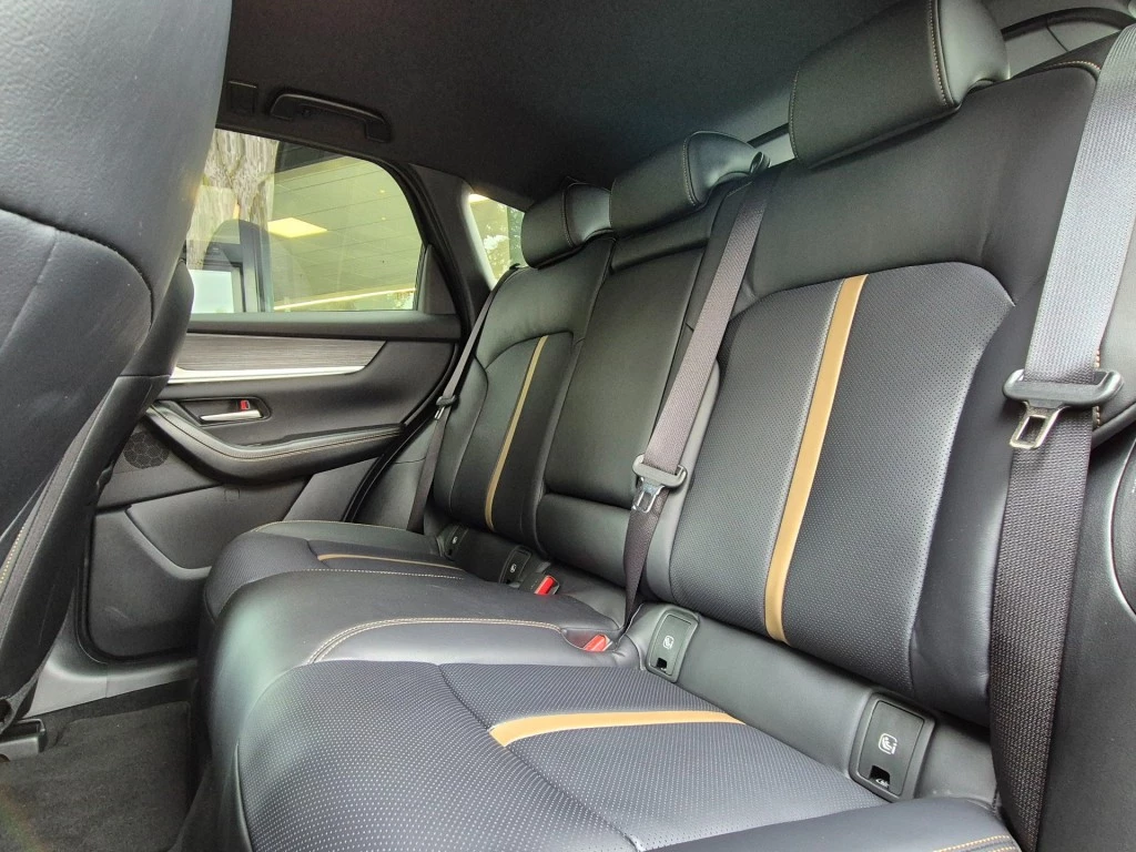 Hoofdafbeelding Mazda CX-60