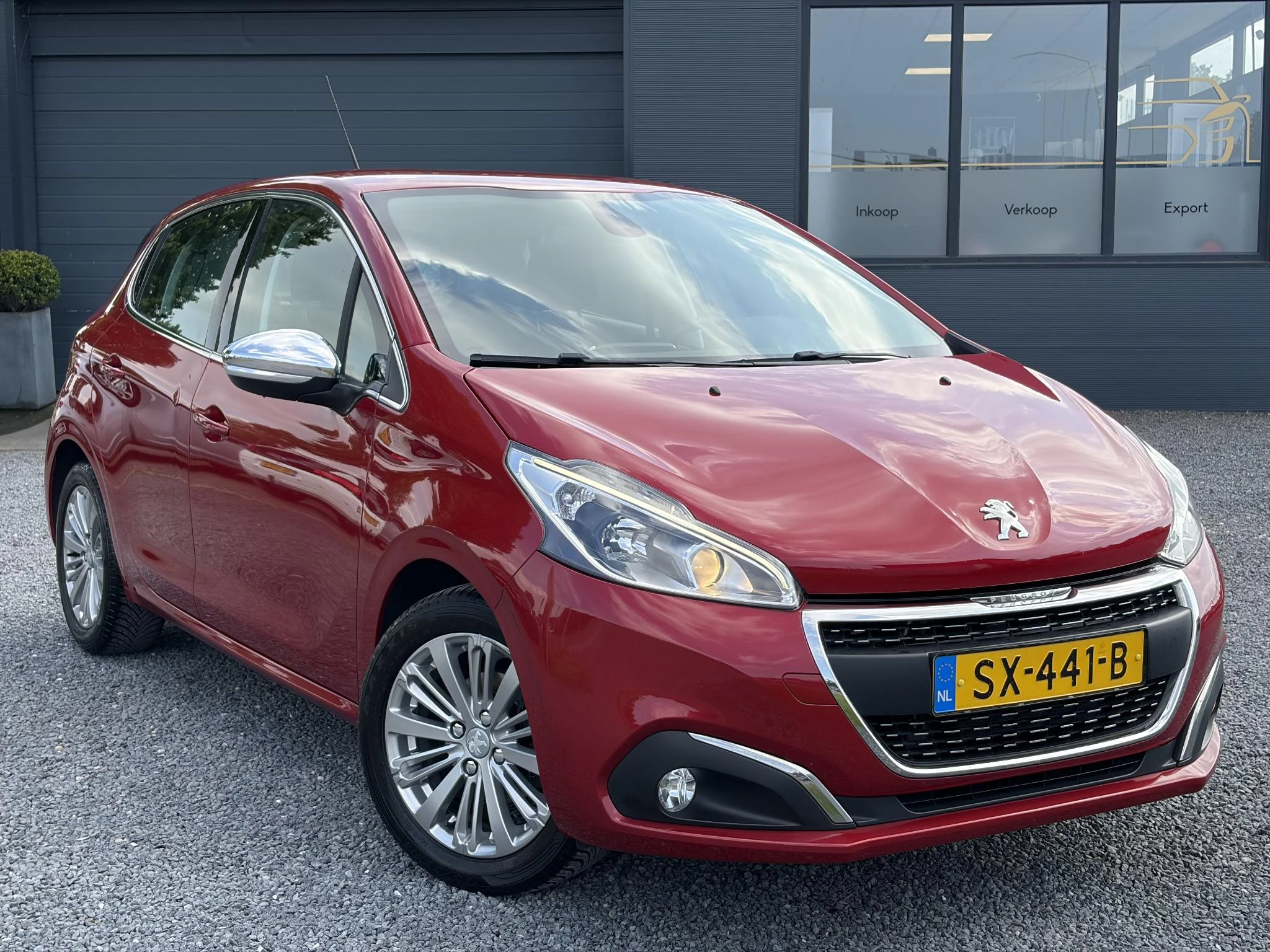 Hoofdafbeelding Peugeot 208