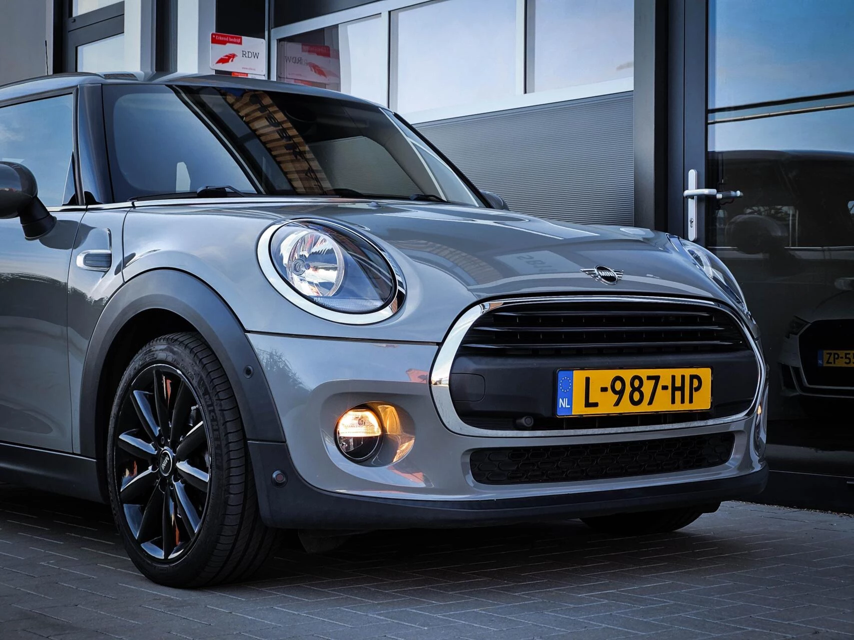 Hoofdafbeelding MINI One