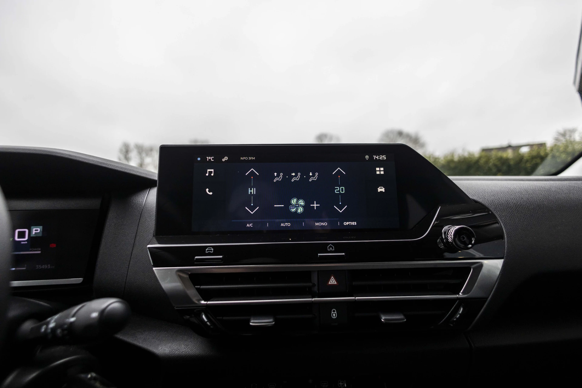 Hoofdafbeelding Citroën ë-C4