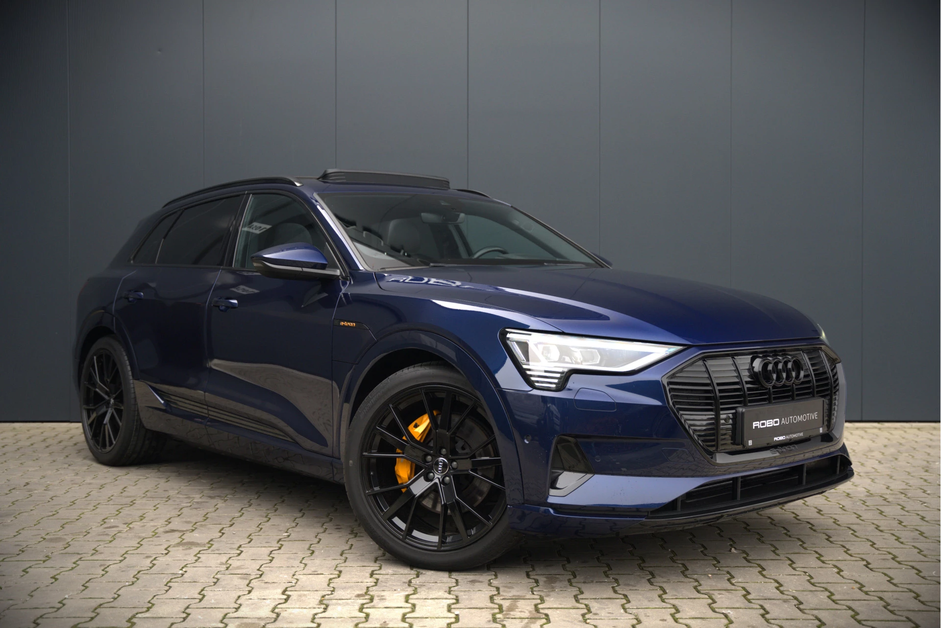 Hoofdafbeelding Audi e-tron