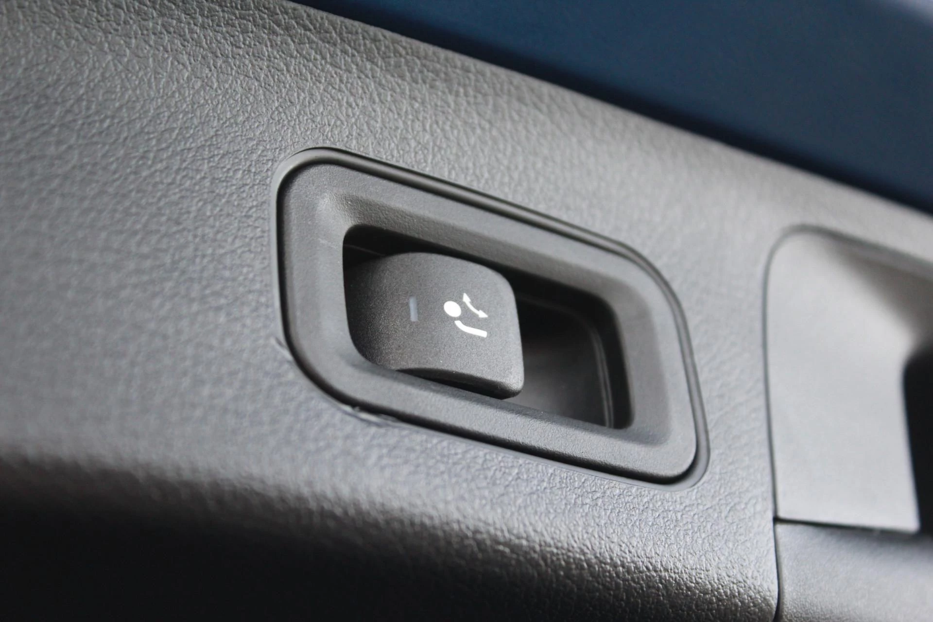 Hoofdafbeelding Mercedes-Benz EQA