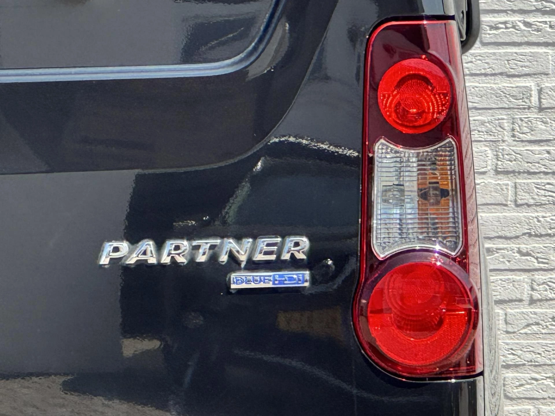 Hoofdafbeelding Peugeot Partner