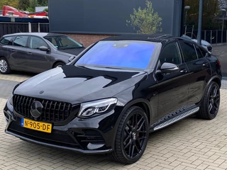 Hoofdafbeelding Mercedes-Benz GLC Mercedes-Benz GLC-klasse Coupé AMG 43 4MATIC NIEUWSTAAT HEAD UP PANO 360 CAMERA BURMESTER