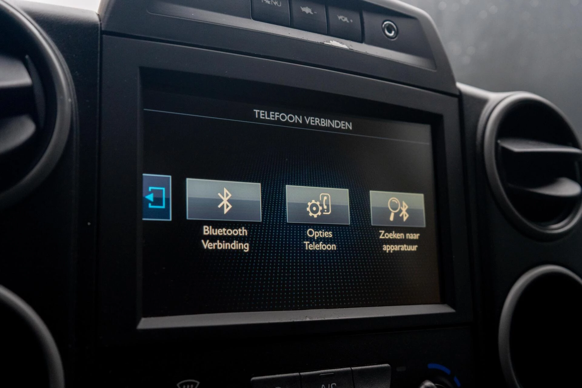 Hoofdafbeelding Peugeot Partner