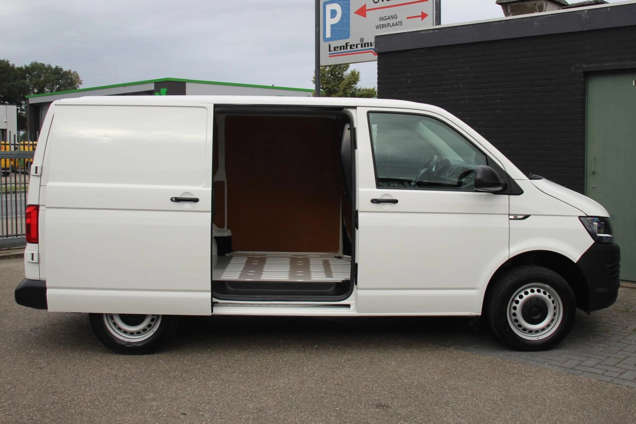 Hoofdafbeelding Volkswagen Transporter