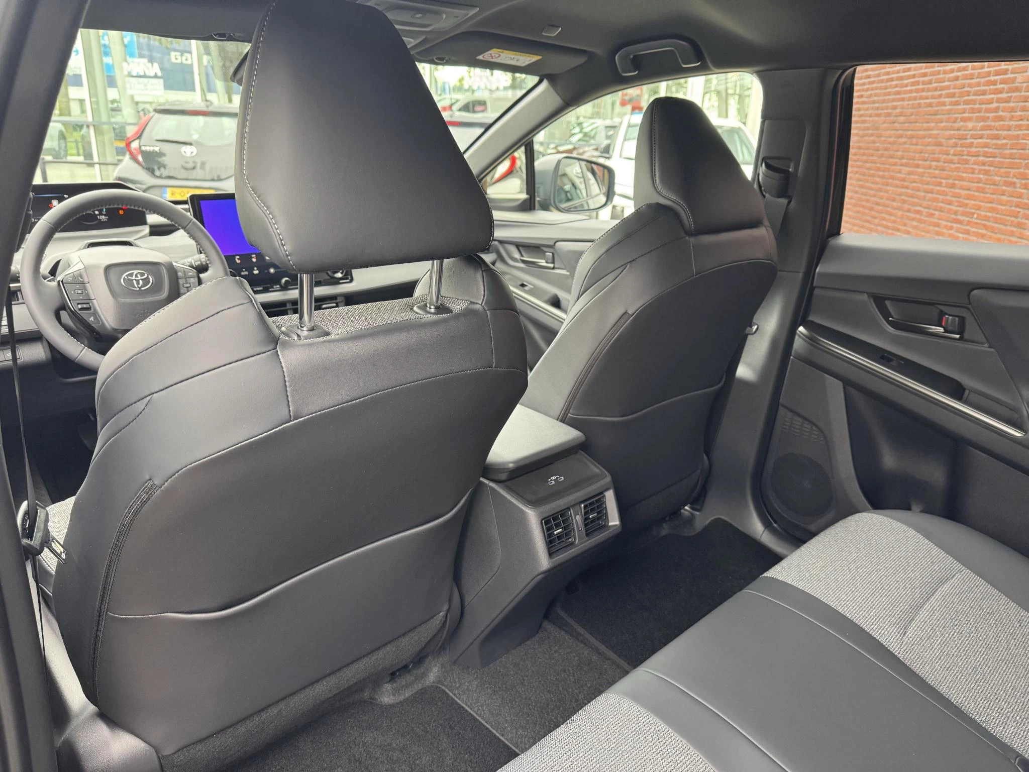 Hoofdafbeelding Toyota bZ4X