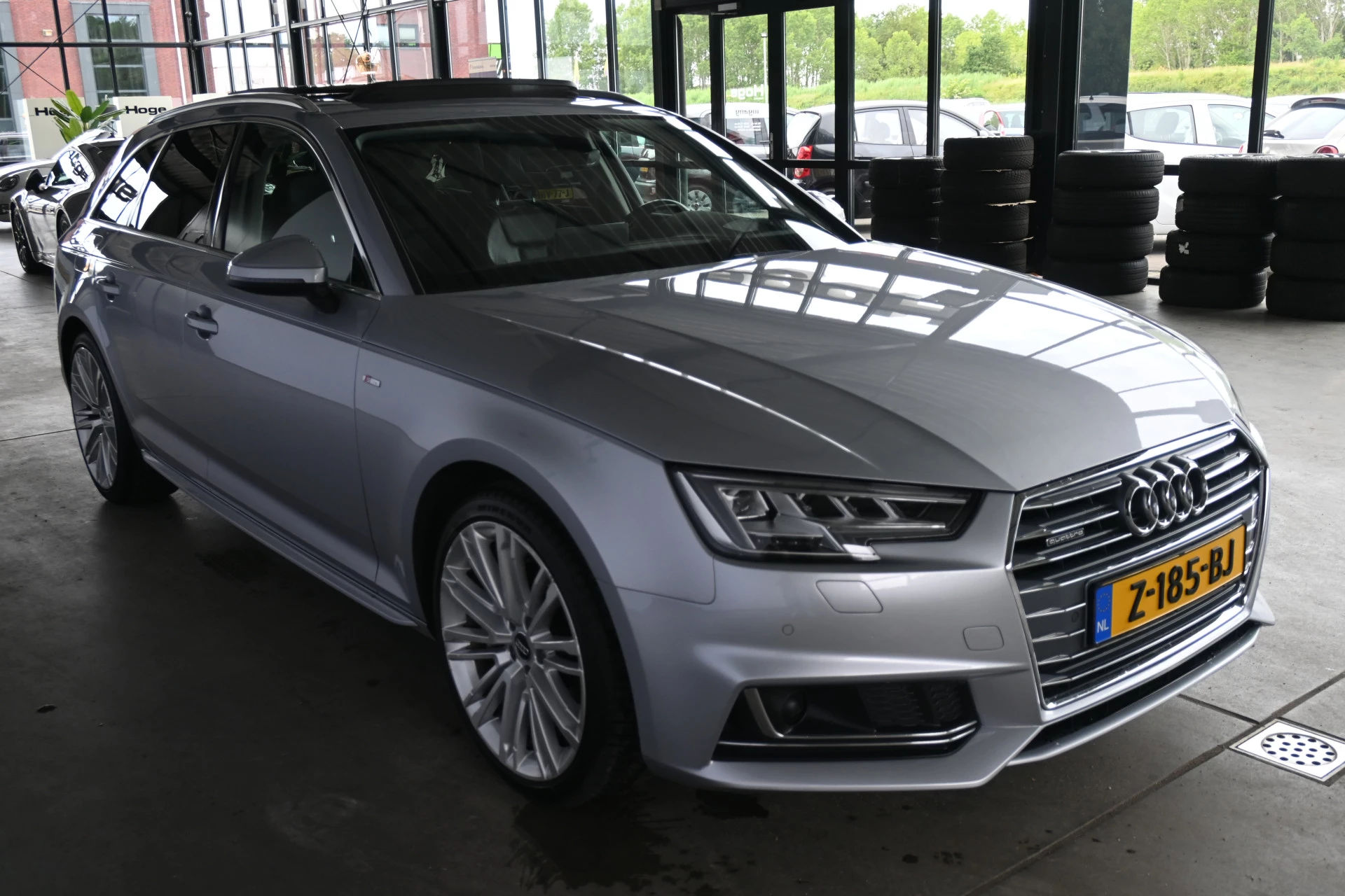 Hoofdafbeelding Audi A4