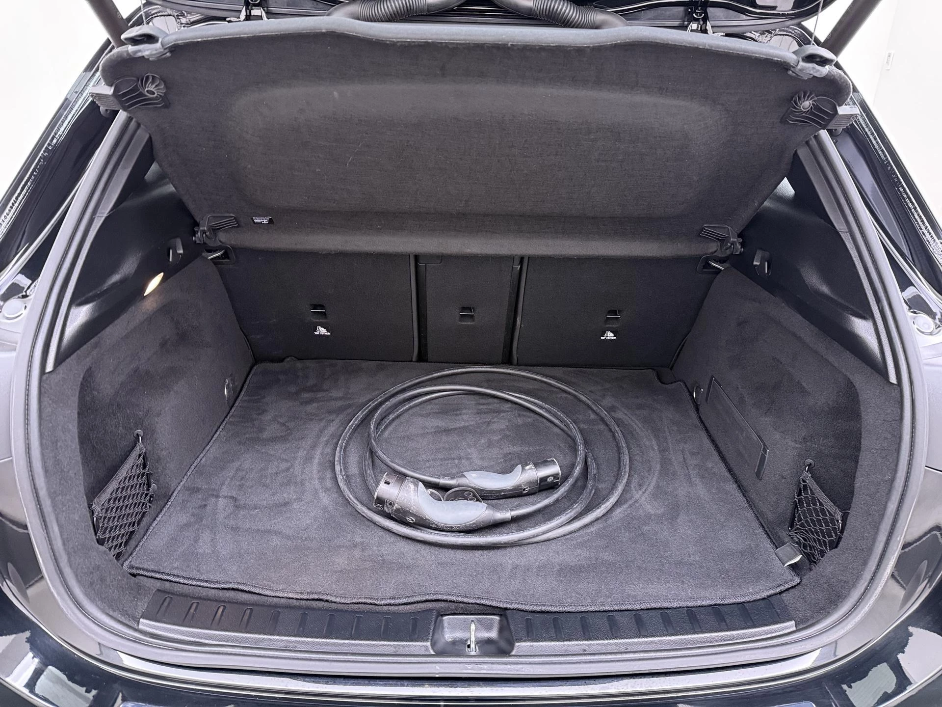 Hoofdafbeelding Mercedes-Benz EQA