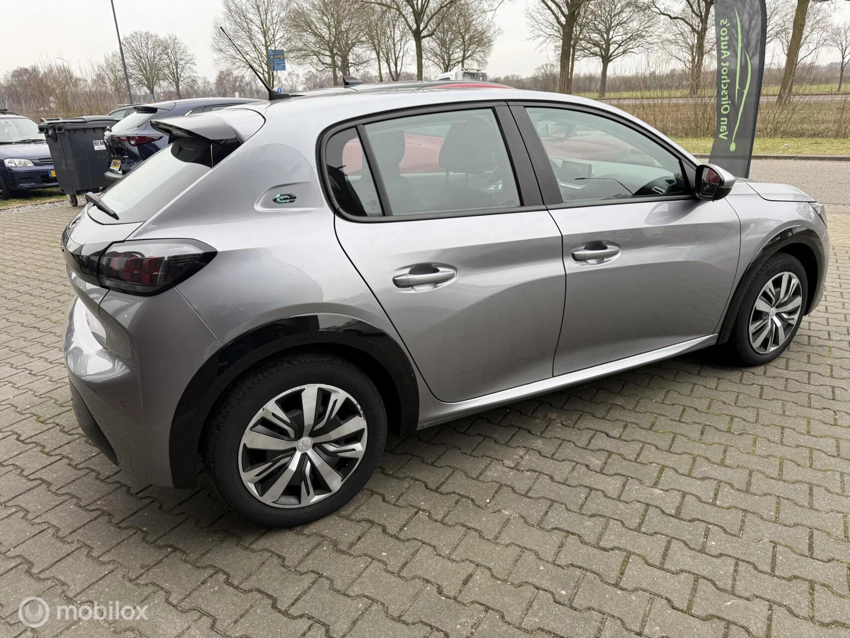 Hoofdafbeelding Peugeot e-208