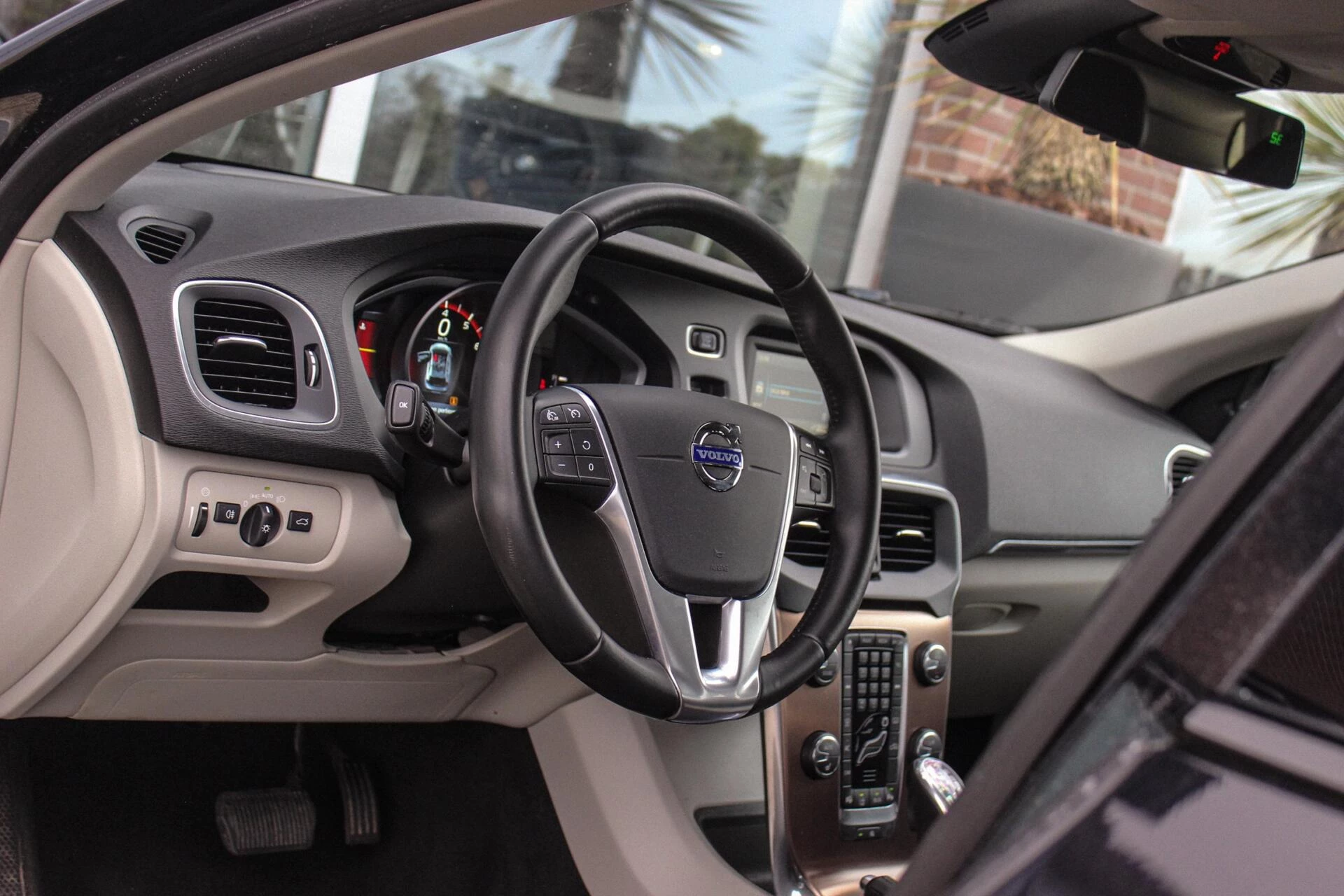 Hoofdafbeelding Volvo V40