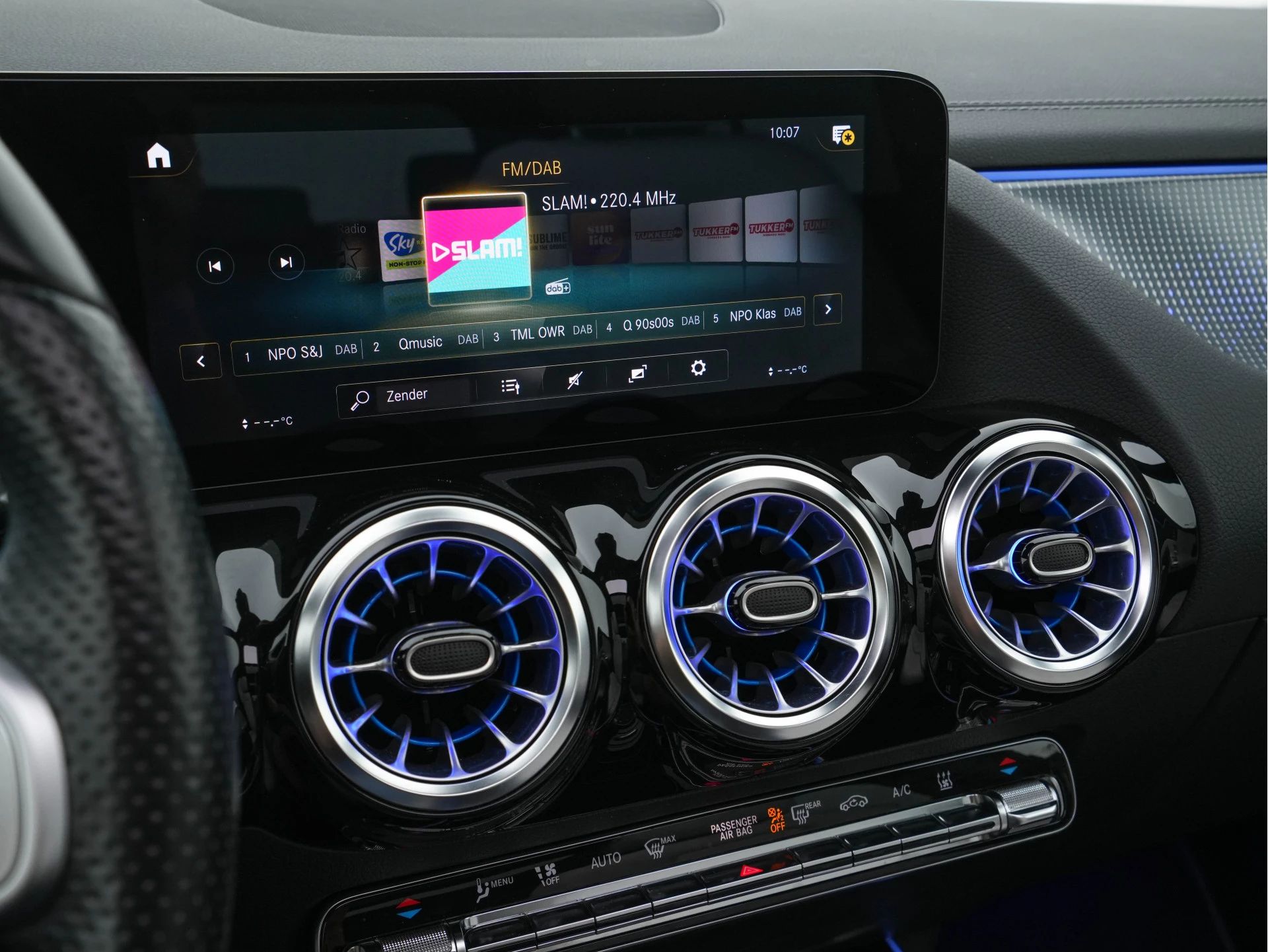 Hoofdafbeelding Mercedes-Benz EQA