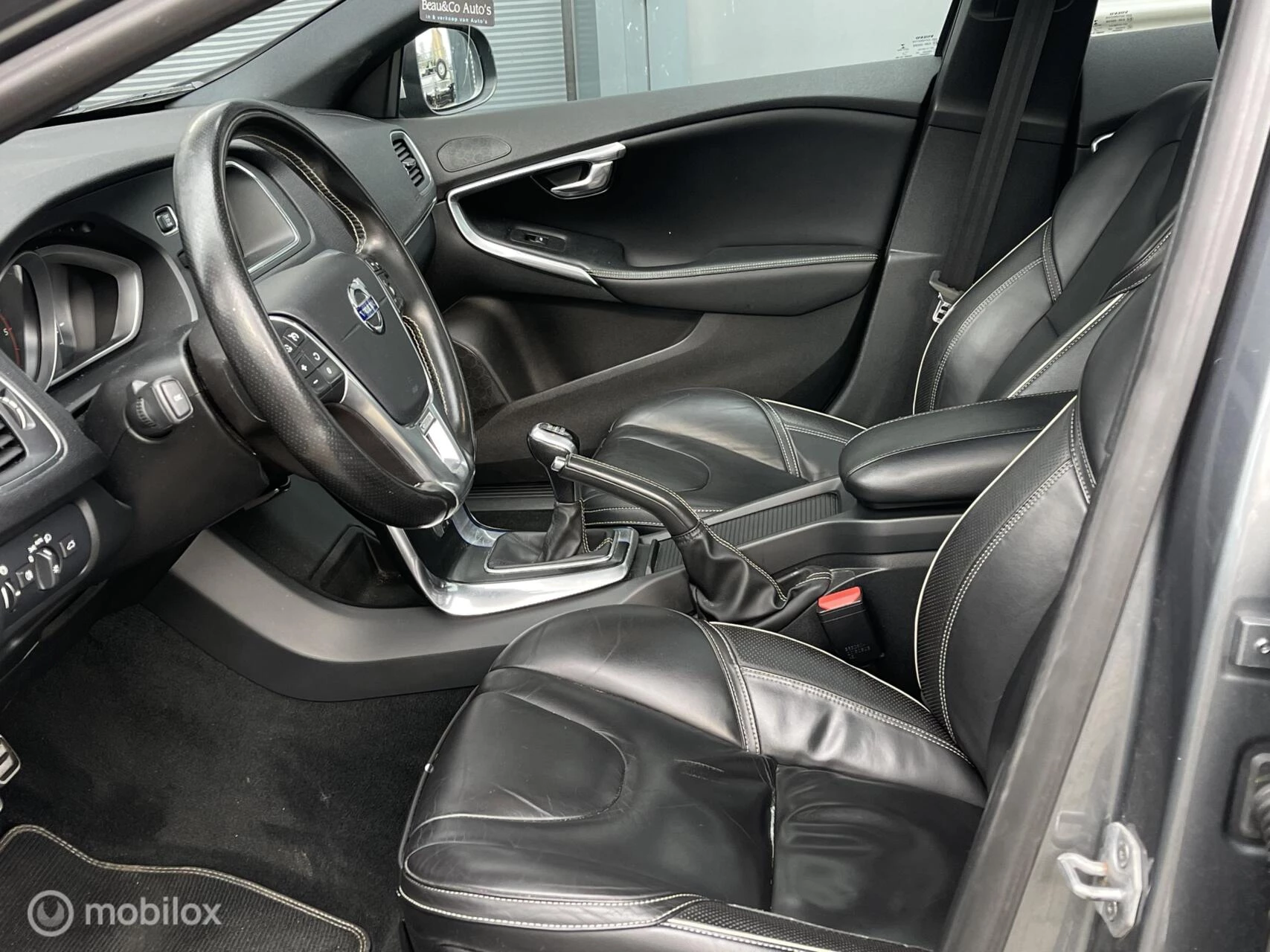 Hoofdafbeelding Volvo V40