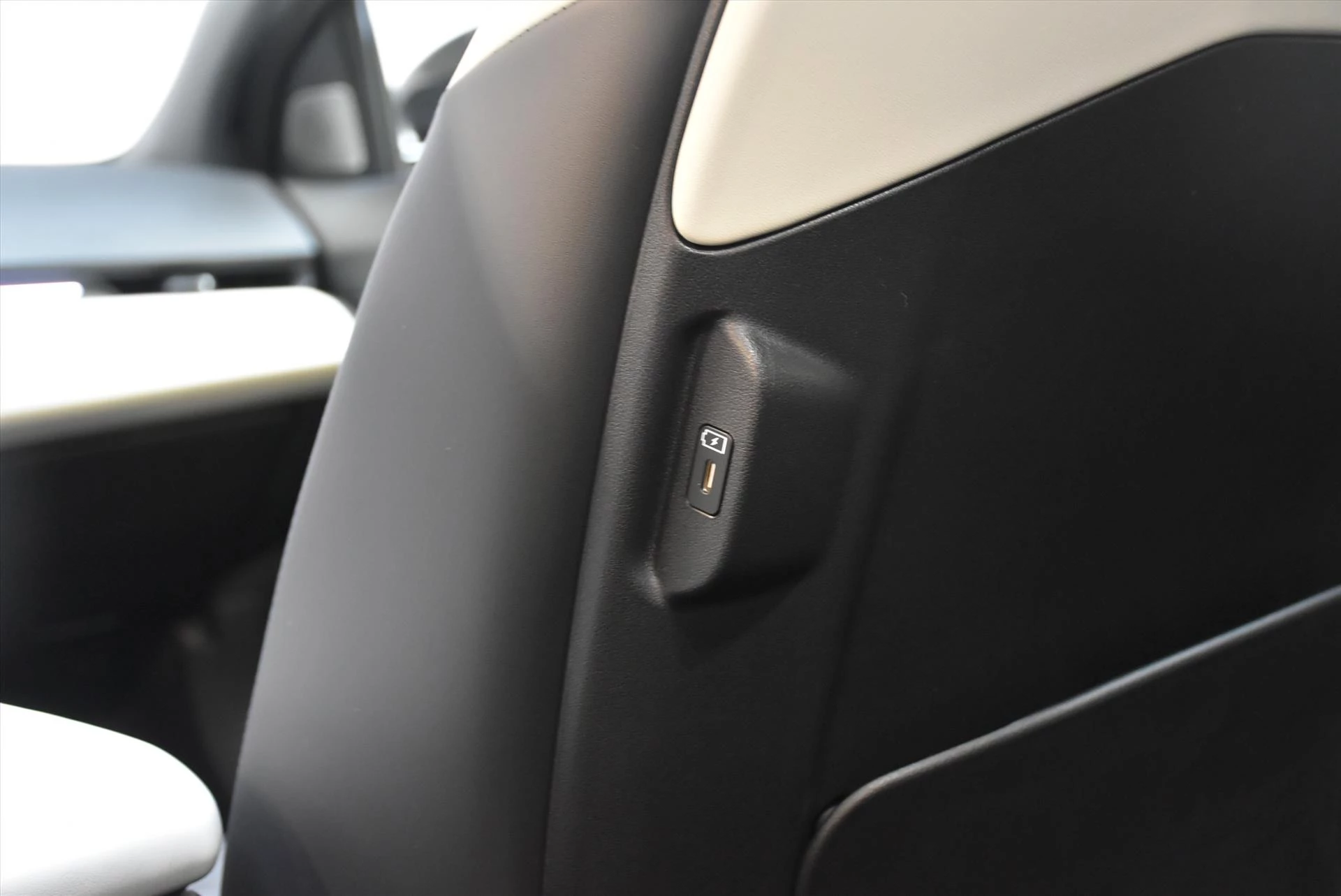 Hoofdafbeelding Kia EV4