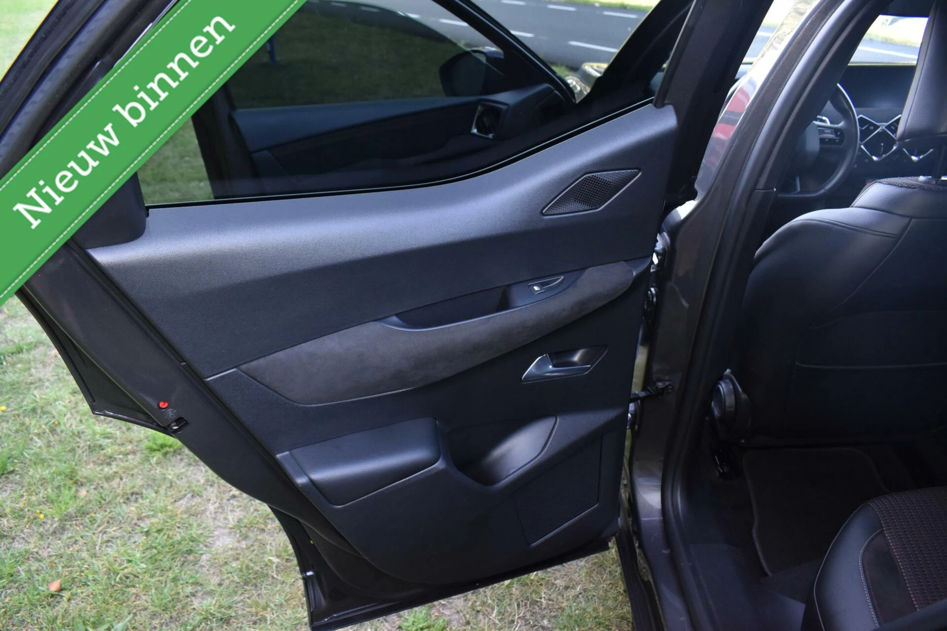 Hoofdafbeelding DS DS 3