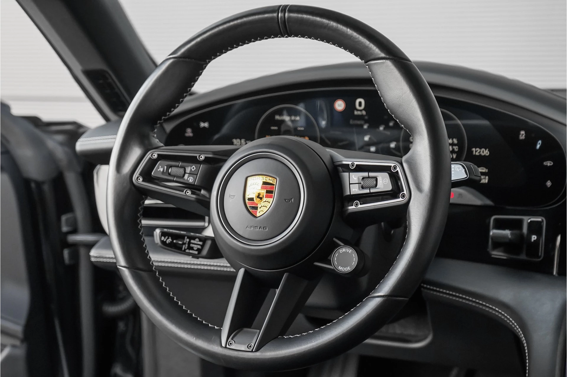 Hoofdafbeelding Porsche Taycan