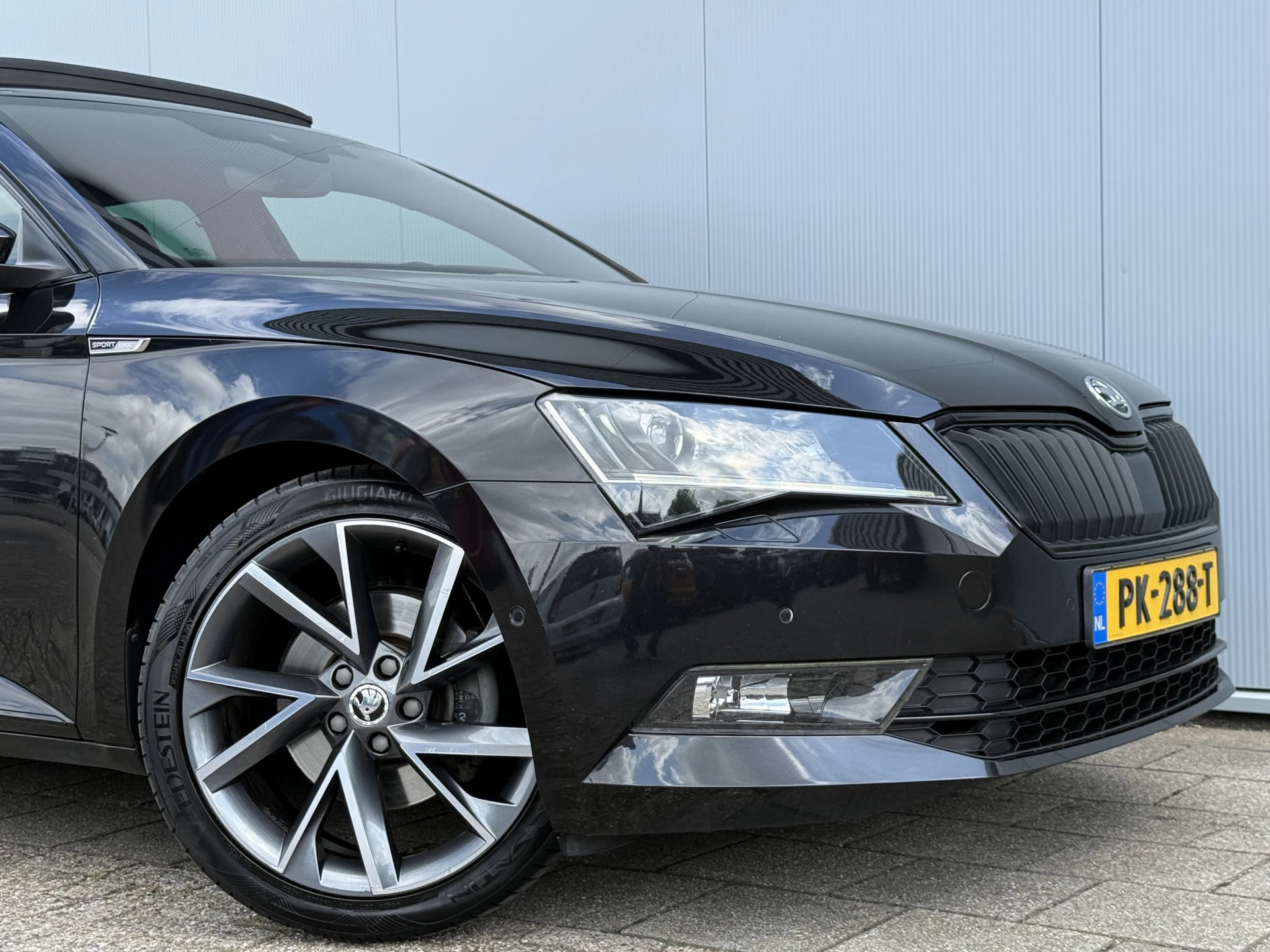 Hoofdafbeelding Škoda Superb