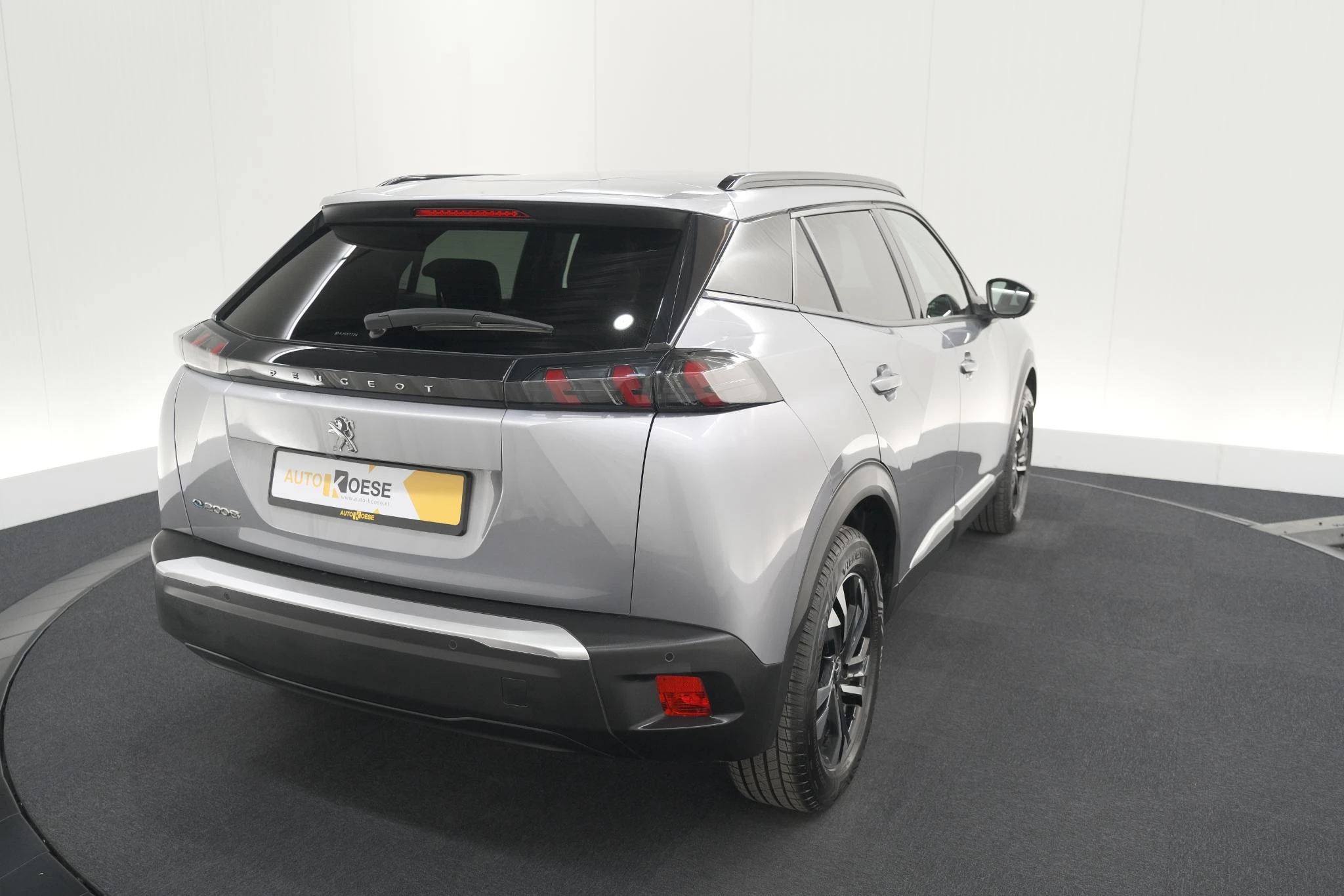 Hoofdafbeelding Peugeot e-2008