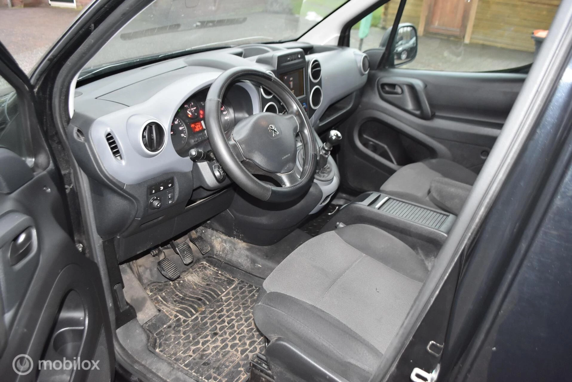 Hoofdafbeelding Peugeot Partner