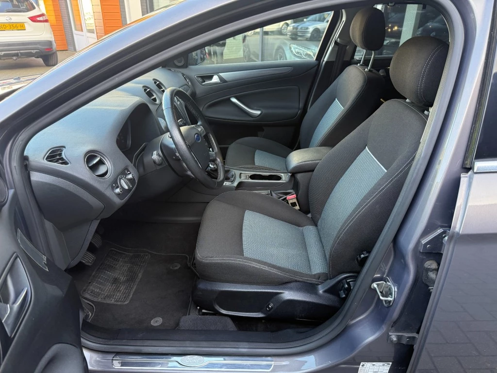 Hoofdafbeelding Ford Mondeo