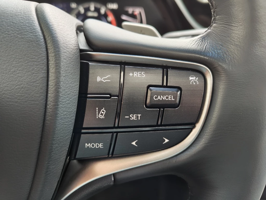 Hoofdafbeelding Lexus ES