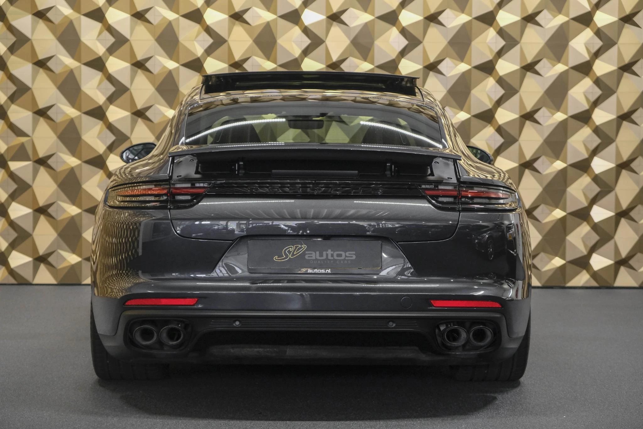 Hoofdafbeelding Porsche Panamera