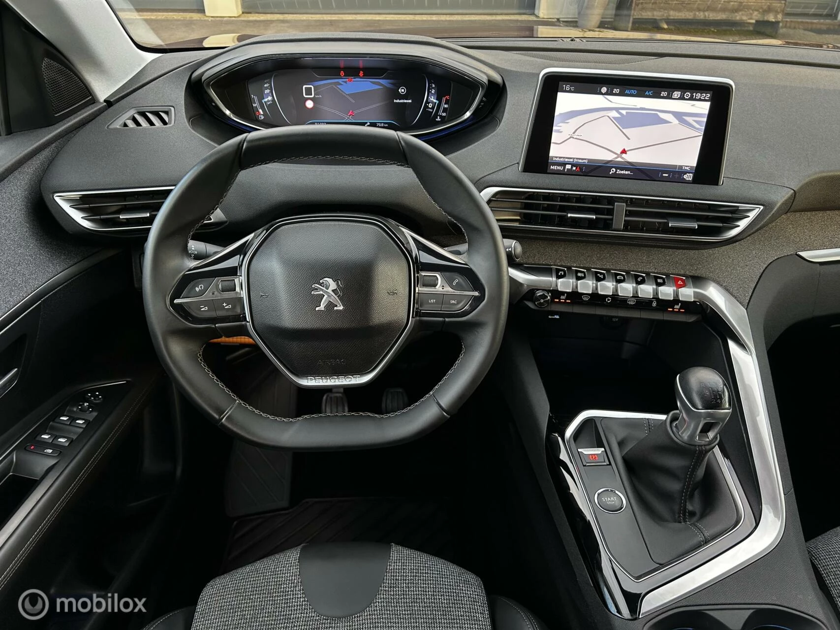 Hoofdafbeelding Peugeot 3008