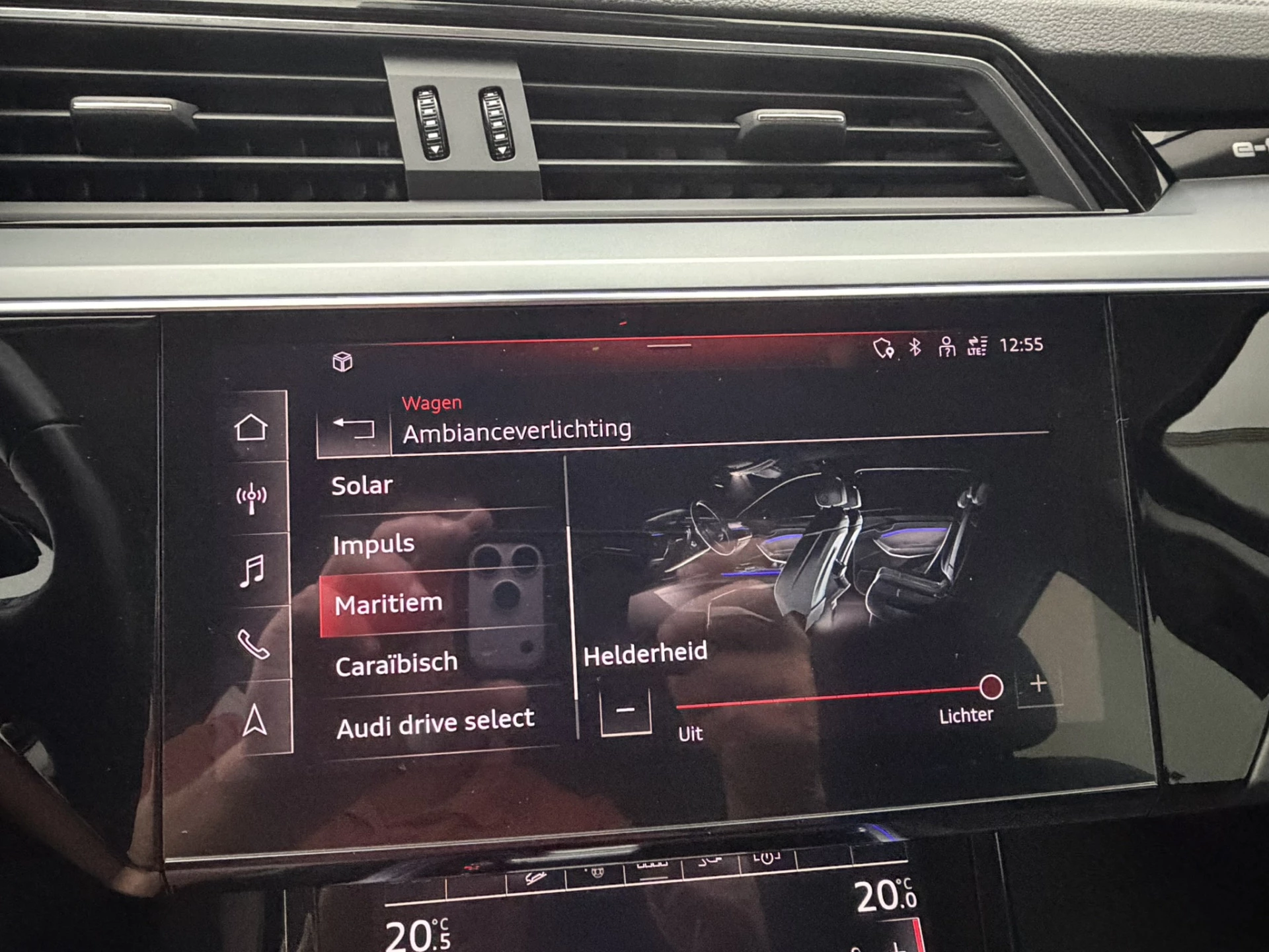 Hoofdafbeelding Audi e-tron