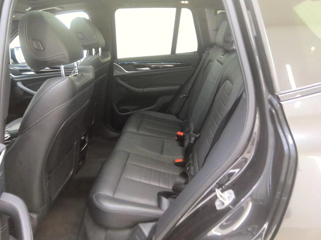 Hoofdafbeelding BMW iX3