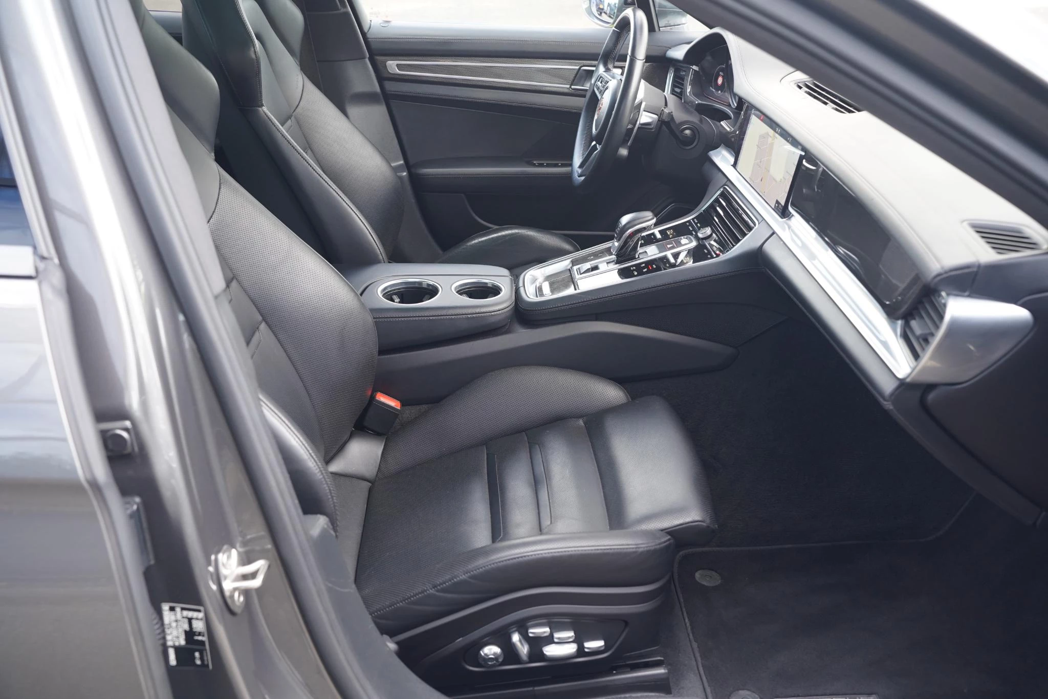 Hoofdafbeelding Porsche Panamera