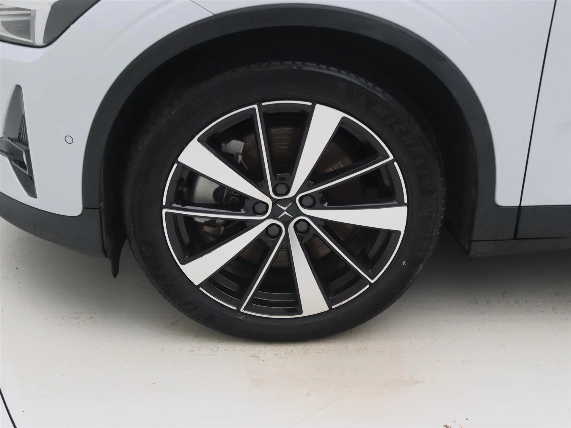 Hoofdafbeelding Polestar 2