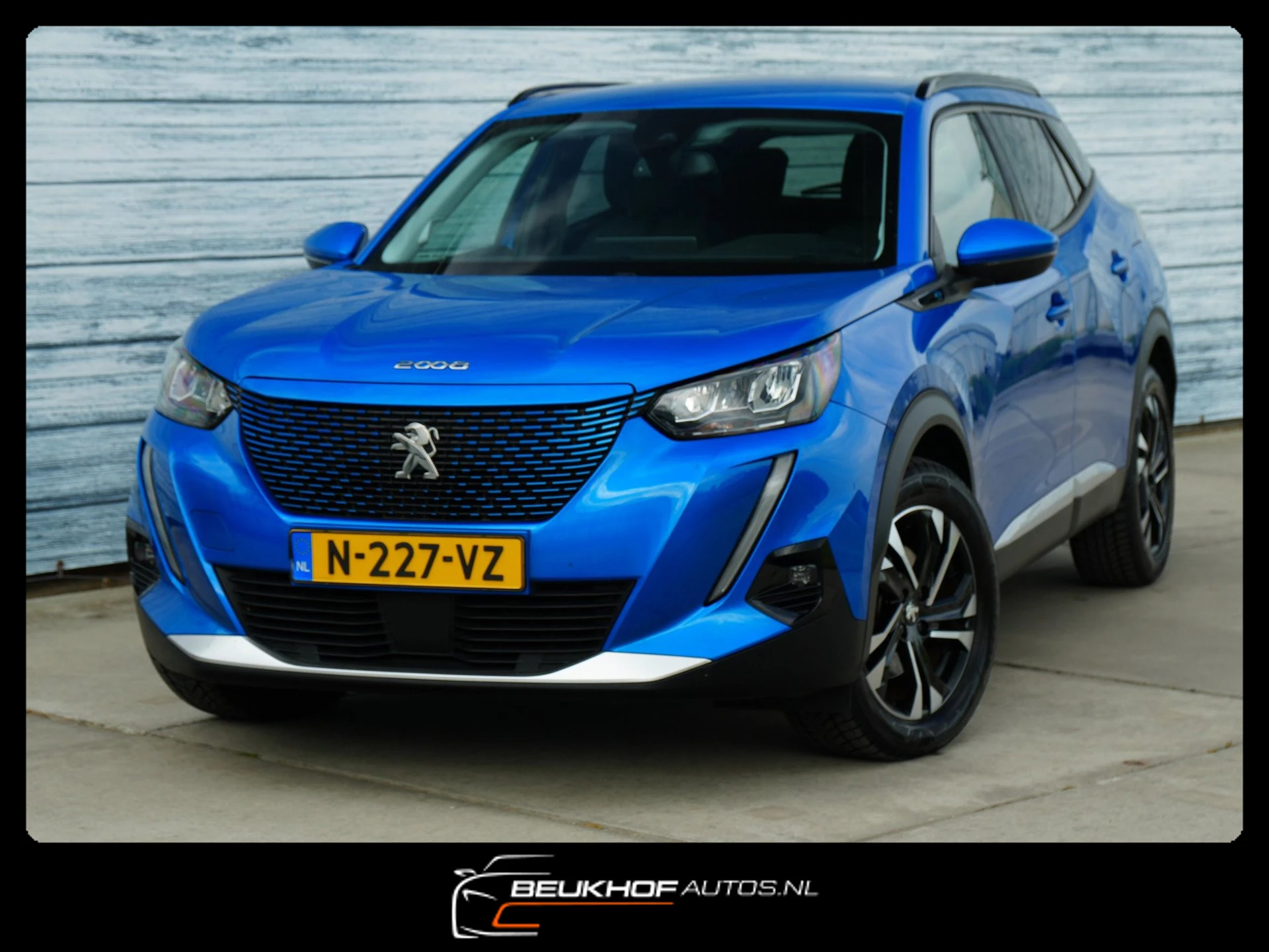 Hoofdafbeelding Peugeot e-2008
