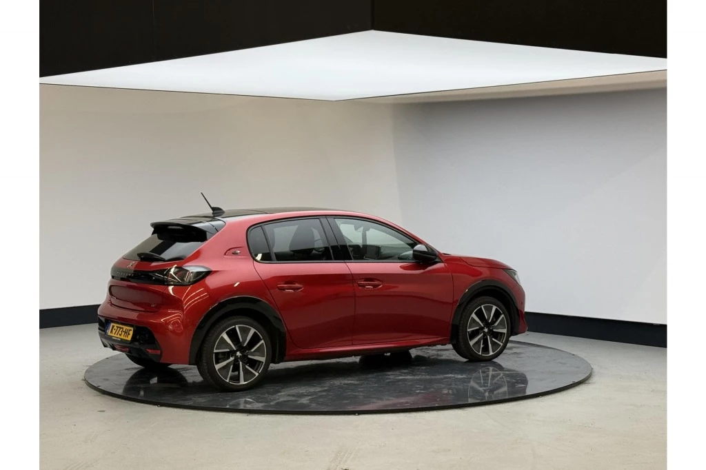 Hoofdafbeelding Peugeot e-208