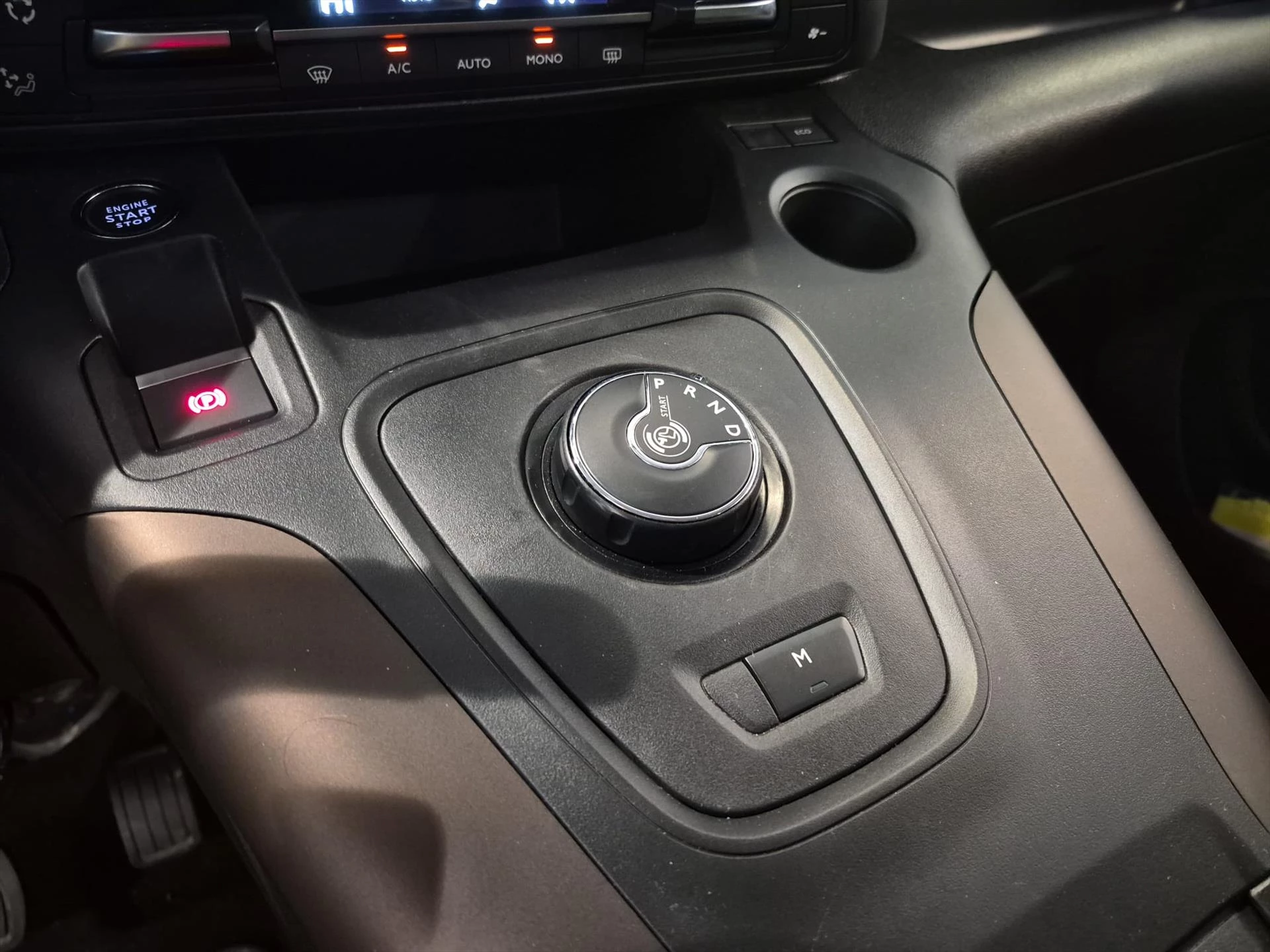 Hoofdafbeelding Peugeot Rifter