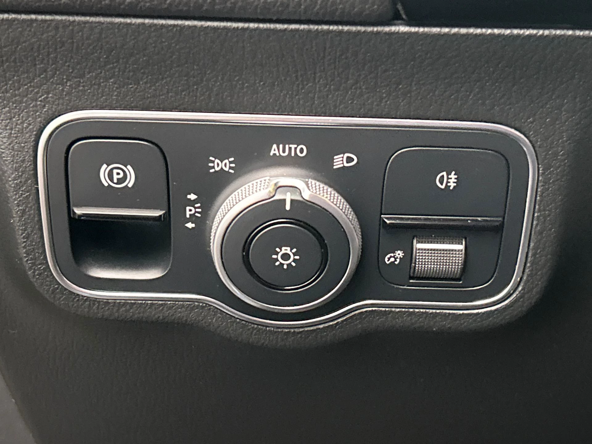 Hoofdafbeelding Mercedes-Benz EQA