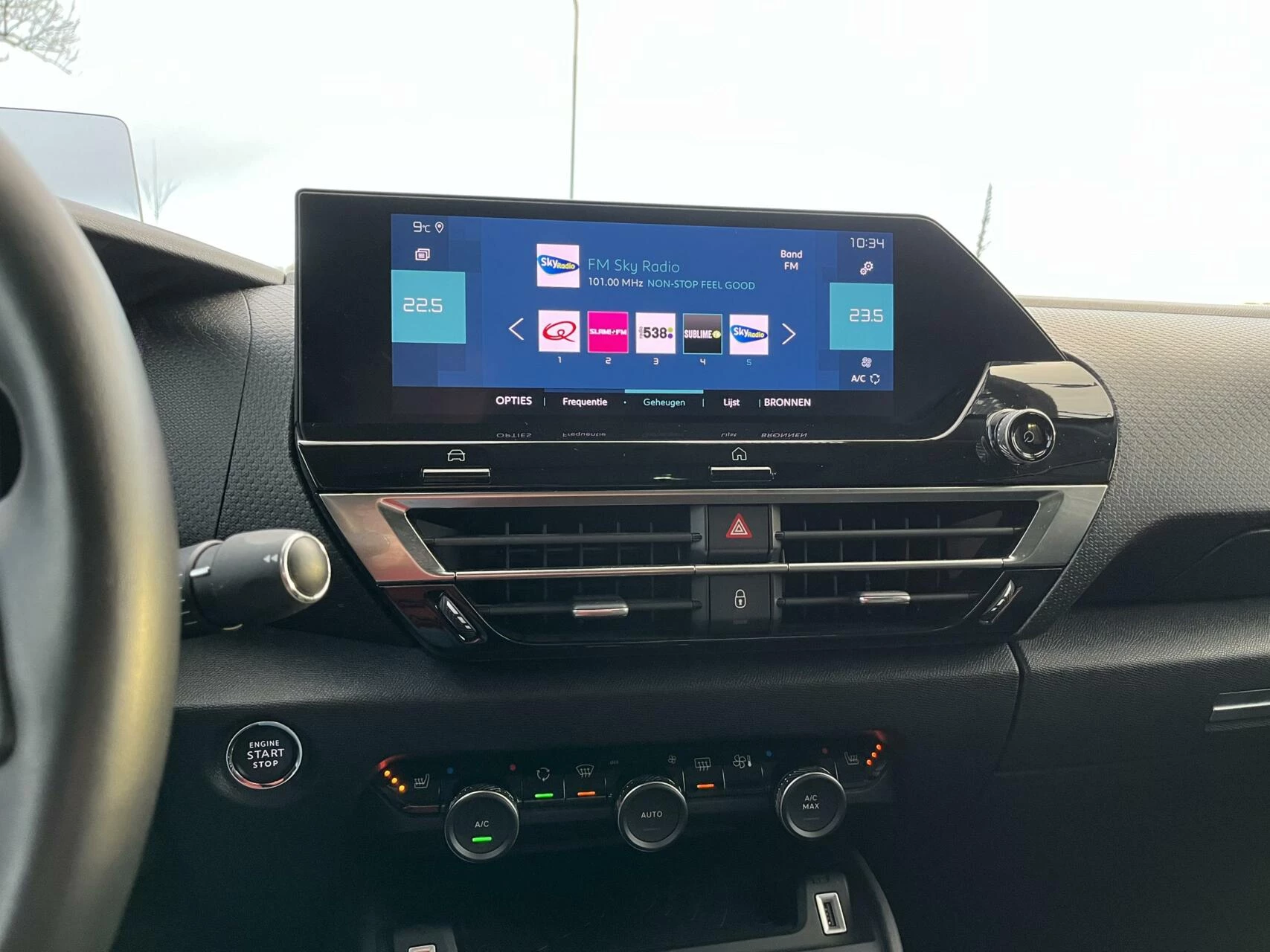 Hoofdafbeelding Citroën ë-C4