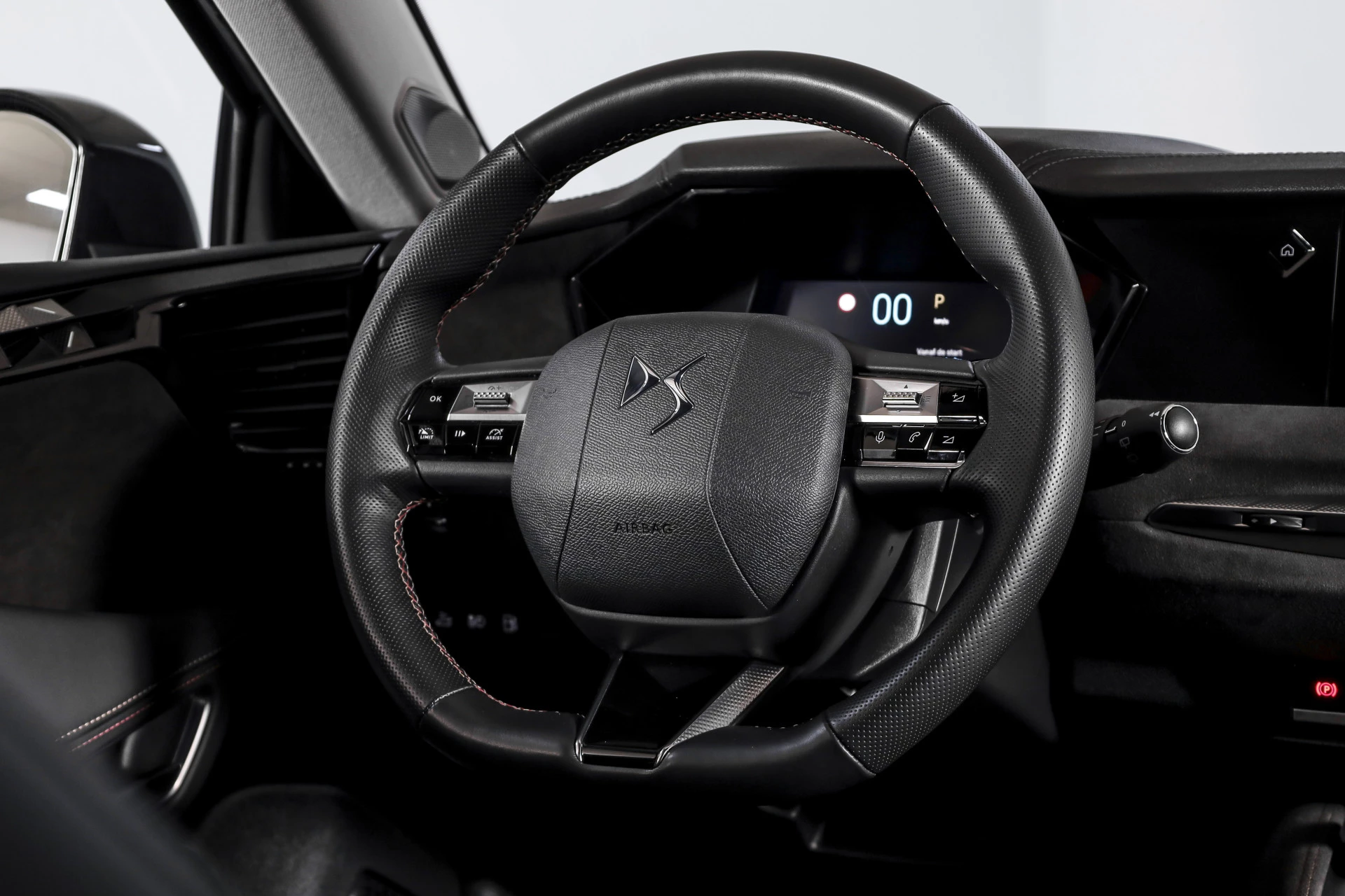 Hoofdafbeelding DS DS 4