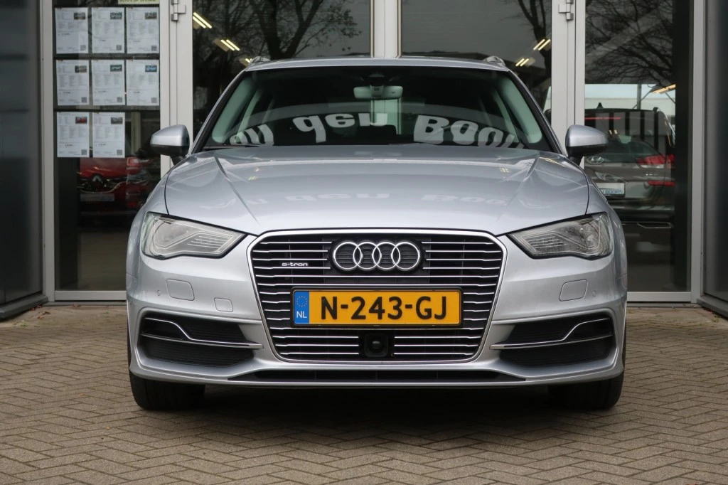 Hoofdafbeelding Audi e-tron