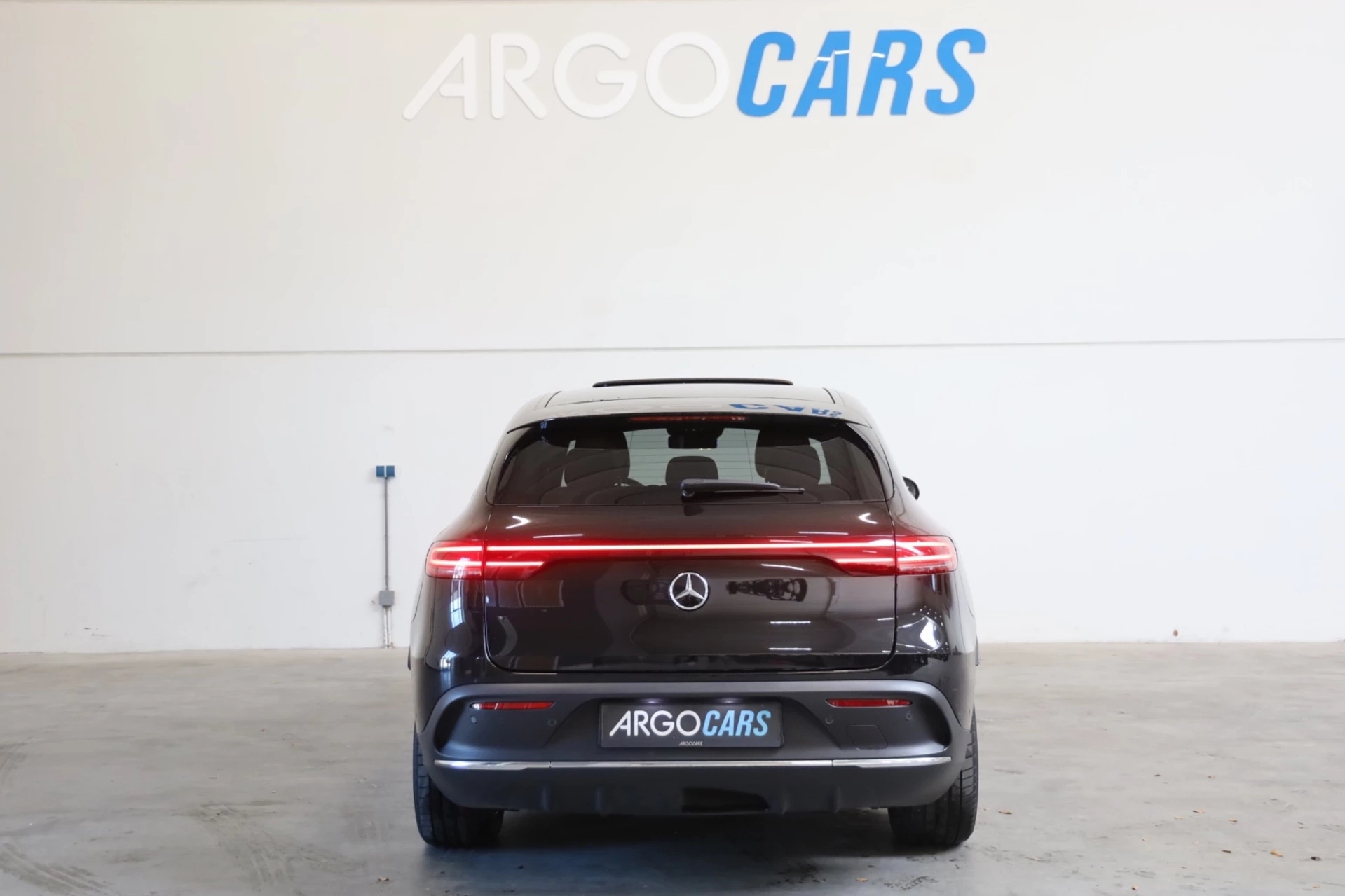 Hoofdafbeelding Mercedes-Benz EQC