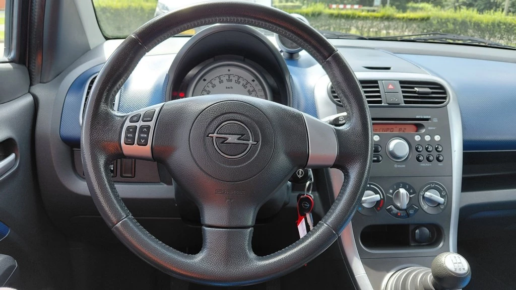 Hoofdafbeelding Opel Agila