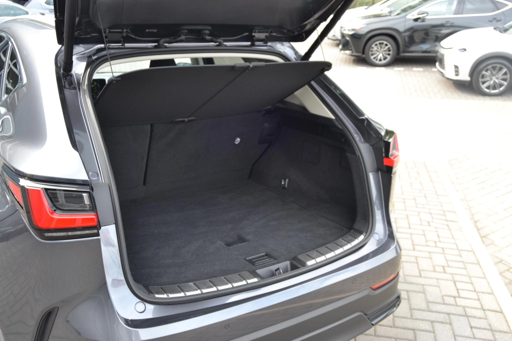 Hoofdafbeelding Lexus NX