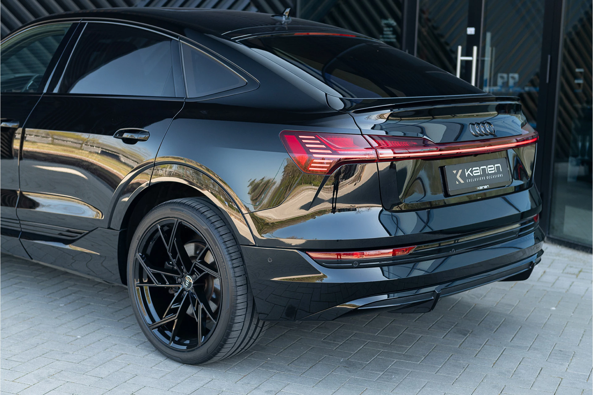 Hoofdafbeelding Audi e-tron