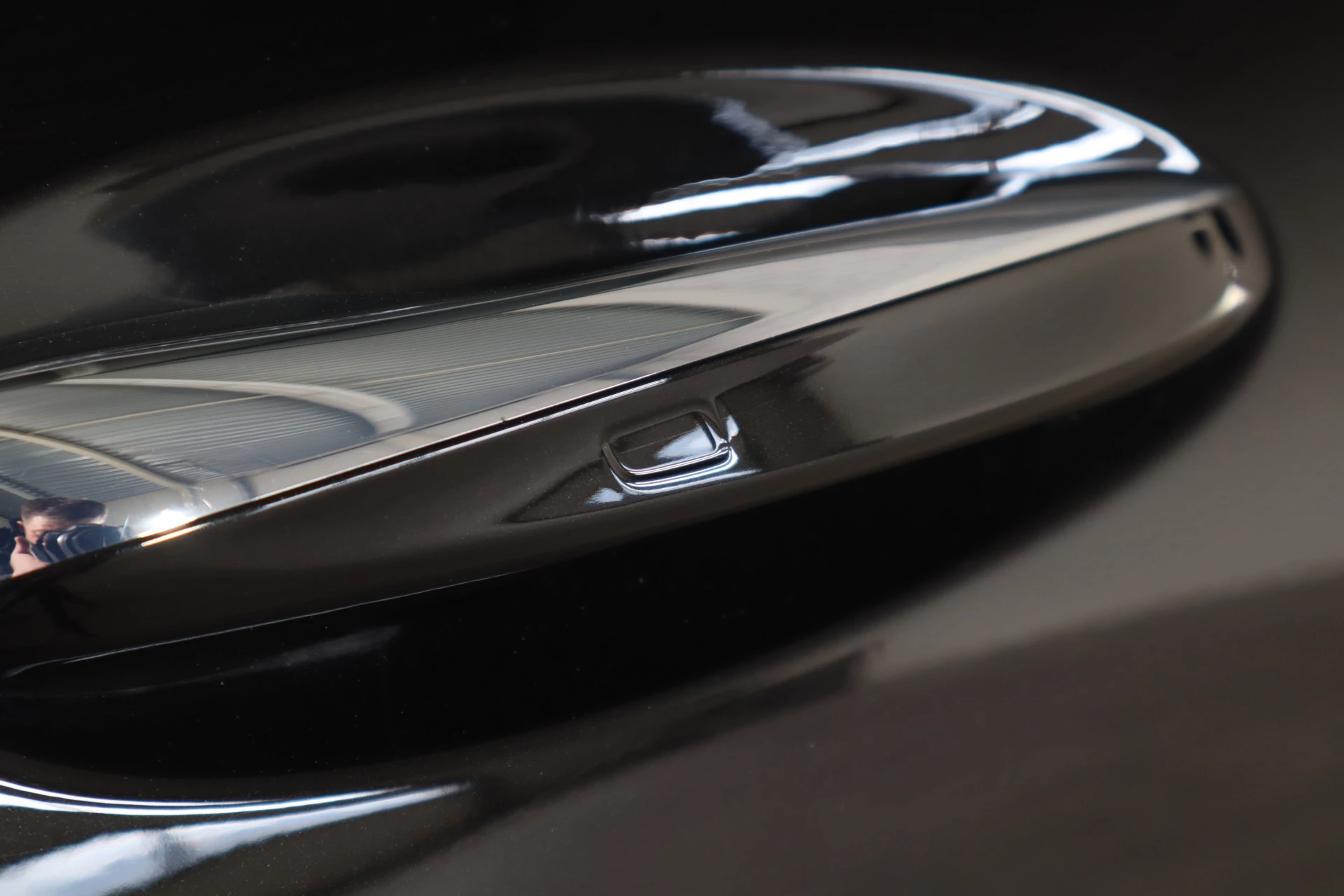 Hoofdafbeelding Mercedes-Benz EQC