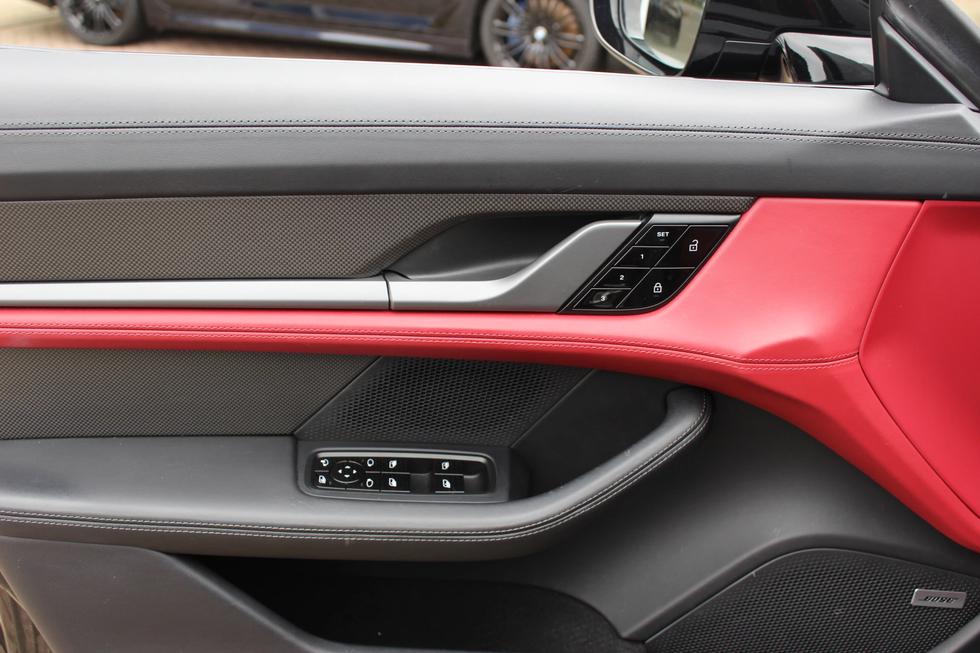 Hoofdafbeelding Porsche Taycan